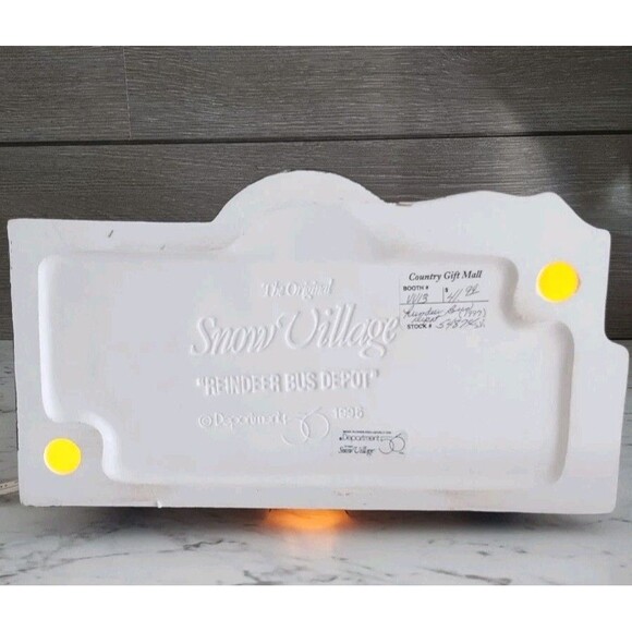 Dept 56 Original Snow Village Reindeer Bus Depot Lighted Christmas Village - Picture 10 of 12